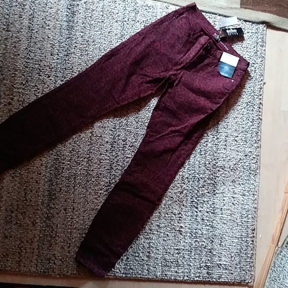 NWT cheetah print skinny jeans - Picture 2 of 6
